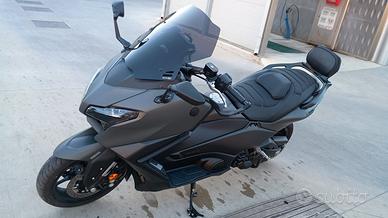 Yamaha Tmax 560