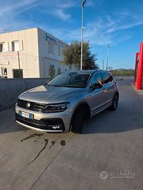  Volkswagen Tiguan 2.0 R line 