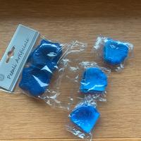 Petali di rosa finti