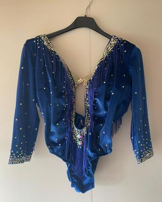 body da donna in velluto blu da ballo