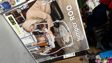 Jumper Roo  reggi in piedi