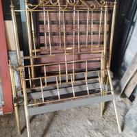 LETTI IN OTTONE 