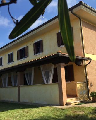 ANZIO - TOR CALDARA villino a 800 mt dal mare