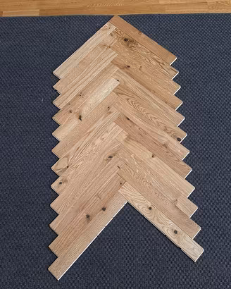Parquet listello rovere nodato Modena