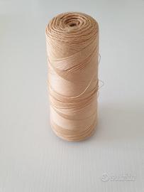 Bobina grande filo da cucito beige