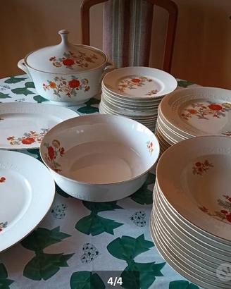 servizio completo piatti in porcellana 