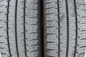 2 x Michelin agilis camping 225/75/16 CP 114/116Q