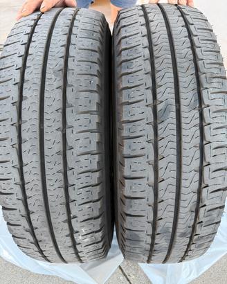2 x Michelin agilis camping 225/75/16 CP 114/116Q