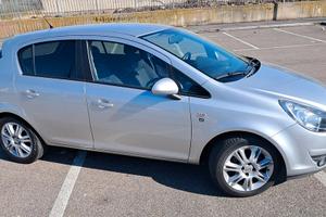 Opel  Corsa Edition  1.2  benzina