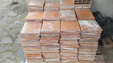 Mattonelle cotto  24x24  cm recuperati 35 mq