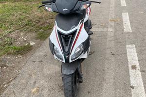 Scooter aprilia sr