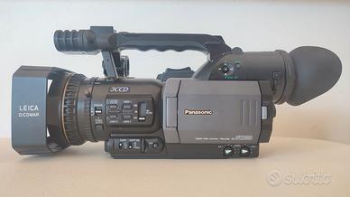 VIDEOCAMERA PANASONIC AG-DVX100B treppiede Manfrot