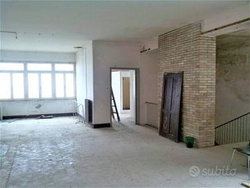 Appartamento di 560 m² a Cannara