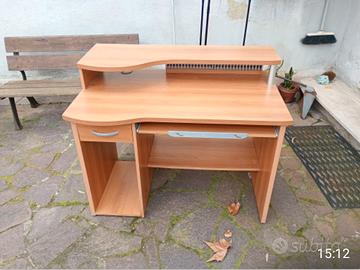 Scrivania 