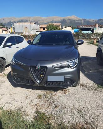 Alfa Romeo Stelvio 2.2 180cv