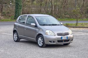 Toyota Yaris 1.0i 16V cat 5 porte Sol 2004-E4 Manu