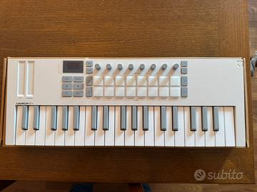 Novation launchkey 37 mini (mk4)