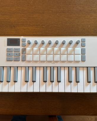 Novation launchkey 37 mini (mk4)