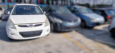 RICAMBI USATI AUTO HYUNDAI i20 1° Serie Benzina 1