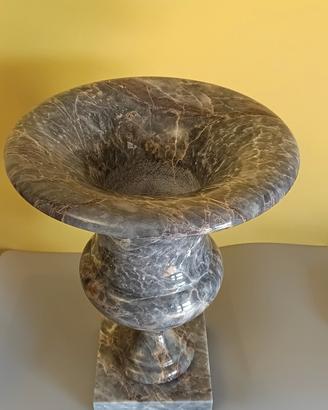 Prestigioso Vaso Mediceo in Marmo Massiccio – Vint