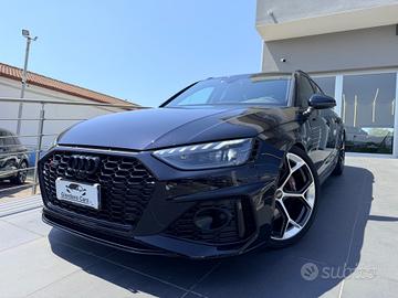 Audi A4 RS 4 Avant performance 450cv uni pro