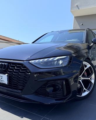 Audi A4 RS 4 Avant performance 450cv uni pro