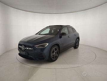 Mercedes-Benz GLA 180 d Premium auto