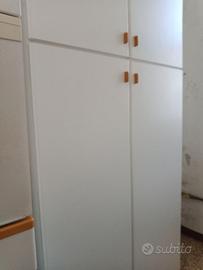 ARMADIO SCAFFALATO