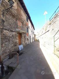 Rustico / Casale di 230 m² con più di 5 locali a P