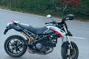 Ducati Hypermotard 796