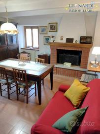 Rustico / Casale di 96 m² con 3 locali a Chiusi de