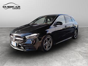 Mercedes Classe B - W247 2023 - B 180 AMG Line Adv