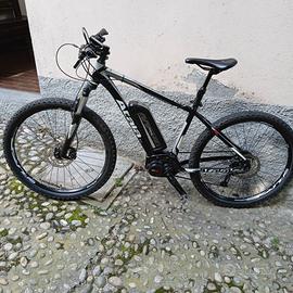 Atala B Cross  misura M/L