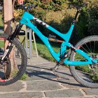 Yeti SB6