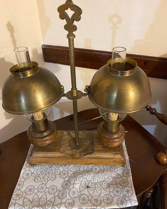 Lampada da tavolo