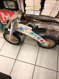 Bicicletta in legno pieghevole vinta