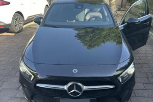 MERCEDES CLASSE A 180D SPORT 2019