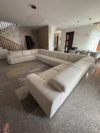 MAXI DIVANO A U di m 4,50x2,80 - 3 RECLINER. Nuovo