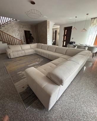 MAXI DIVANO A U di m 4,50x2,80 - 3 RECLINER. Nuovo
