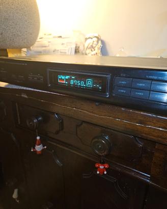 tuner Onkyo T-401