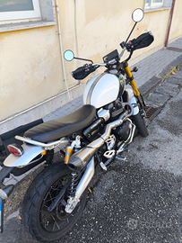 Triumph scrambler 1200xe