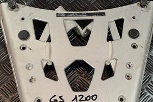 bmw gs 1200 piastra givi per top case