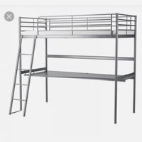 Letto a soppalco con scrivania sotto