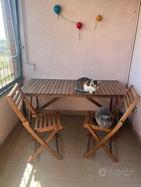 Tavolo con sede da esterno