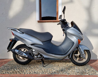 Suzuki Epicuro 150