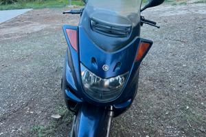 Yamaha majesty 250