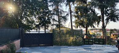 Appartamento in bifamiliare con locale comm.le