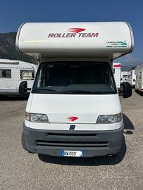 028 MANSARDATO Auto Roller del 2001 in saldo