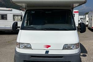 028 MANSARDATO Auto Roller del 2001 in saldo