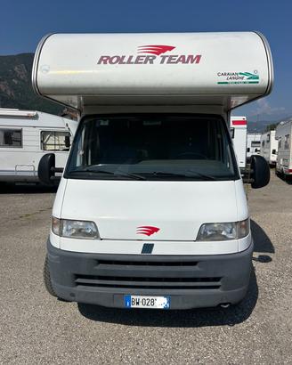 028 MANSARDATO Auto Roller del 2001 in saldo